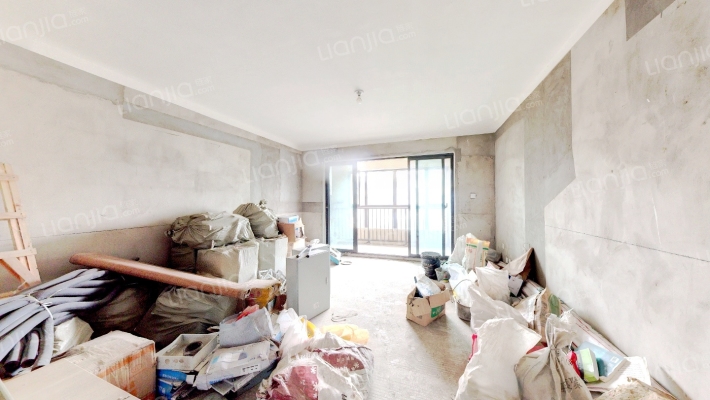 高速静安春晖里二手房实景图