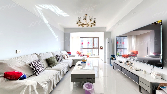 海盛湖滨豪庭壹号院二手房实景图