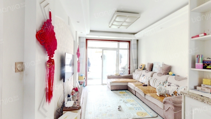 名门皇马B区二手房实景图