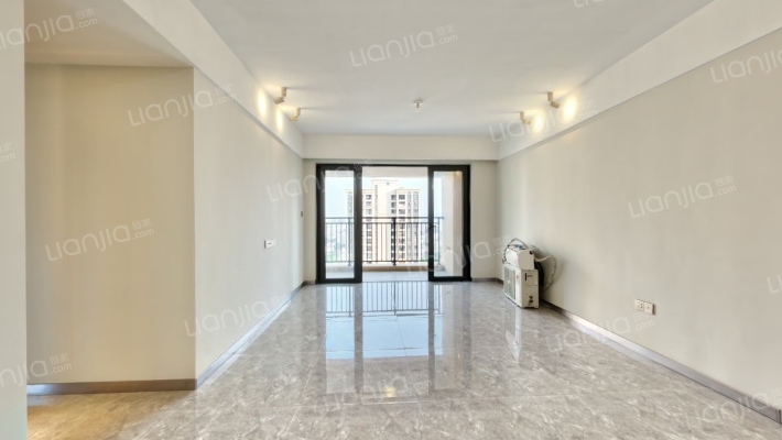 锦绣国际花城四期二手房实景图