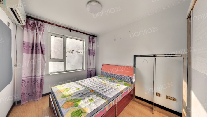 展轮新世界二手房实景图