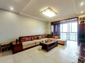 水都豪庭小区3室 交通便利 小区环境干净舒适 适合居住