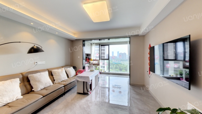 鸣悦棠前二手房实景图