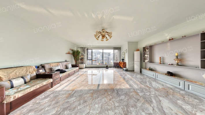 中央和府二手房实景图