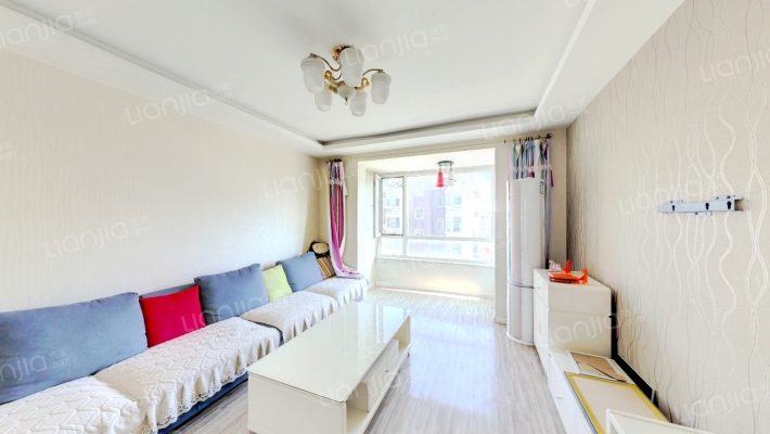 河畔花城二手房实景图