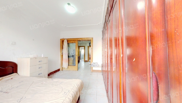 地建楼社区二手房实景图