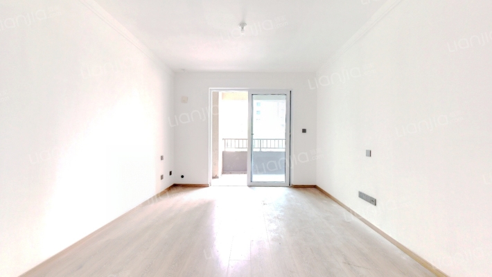 金辉·信步兰庭二手房实景图