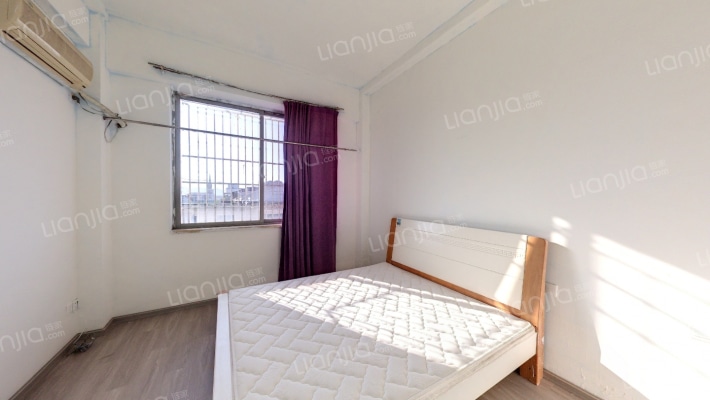 阳光假日二手房实景图