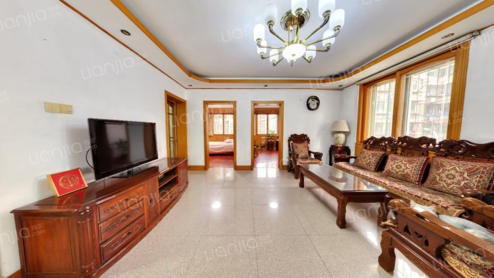 先锋公寓二手房实景图