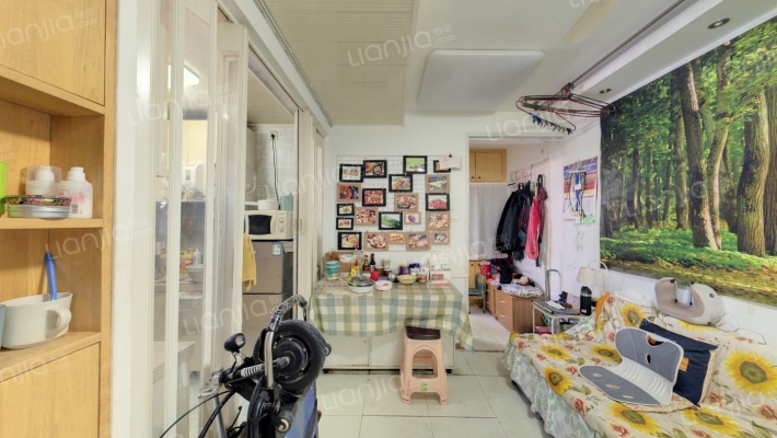 靖泰里二手房实景图