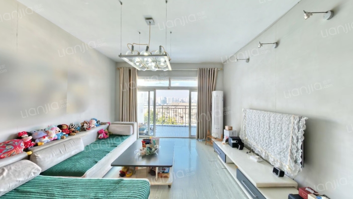 江畔华景二手房实景图