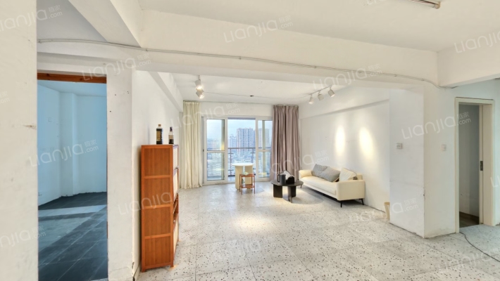 昌新家园二手房实景图