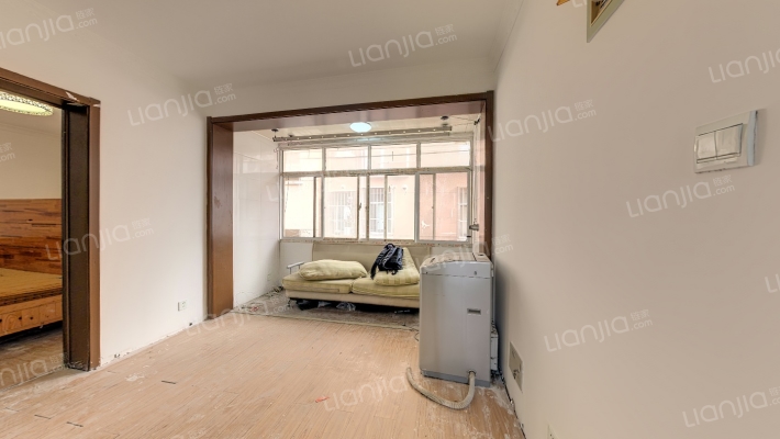 迈皋桥街186-1号二手房实景图