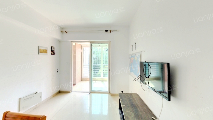 东方高尔夫花园B区二手房实景图