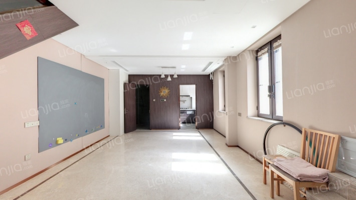 翡翠公园二期二手房实景图