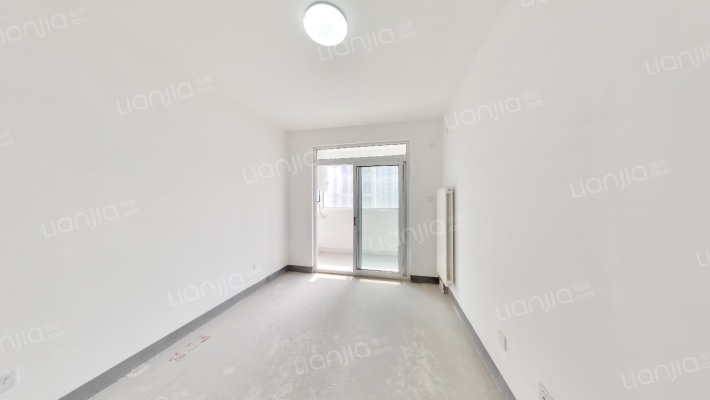 明湖盛景B区二手房实景图