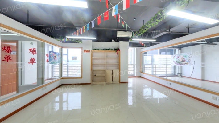 财富广场二手房实景图