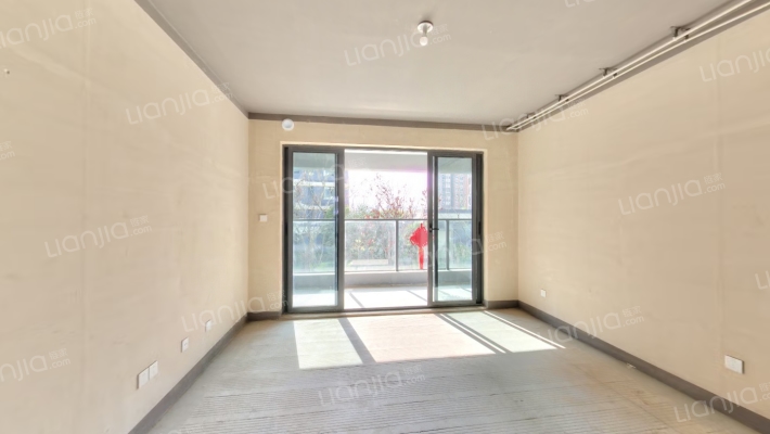 建投启元二手房实景图