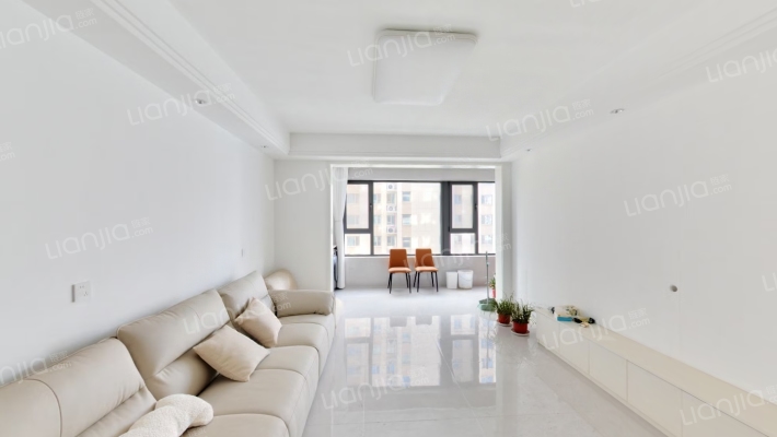 中央美地天麓二手房实景图