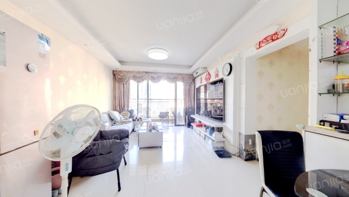 英郡年华花园一期二手房实景图