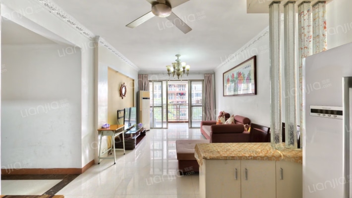 东方白云花园二手房实景图