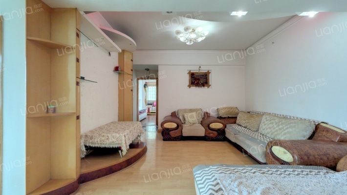 蟠桃宫路4号二手房实景图