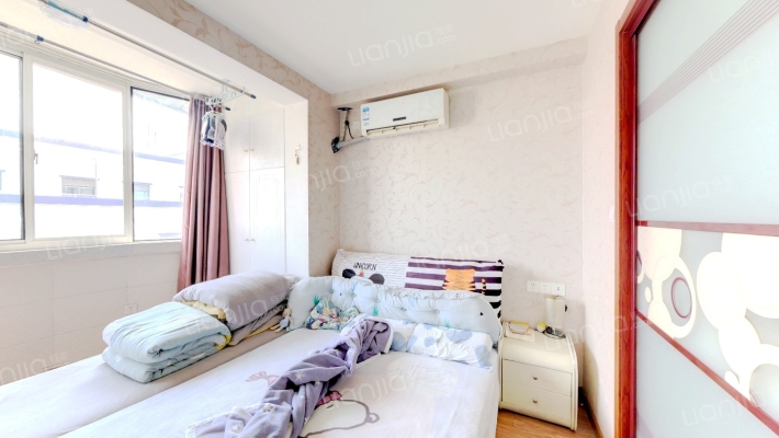 景凤路380弄二手房实景图