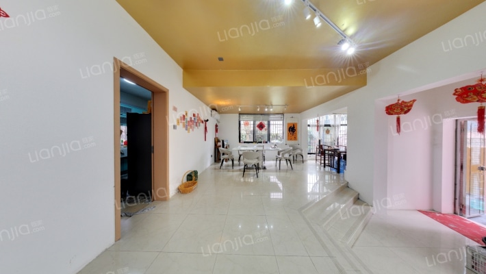 齐明别墅二手房实景图