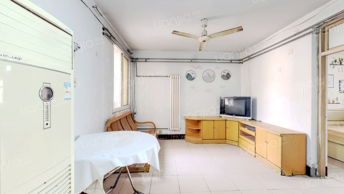 医药总公司家属院二手房实景图