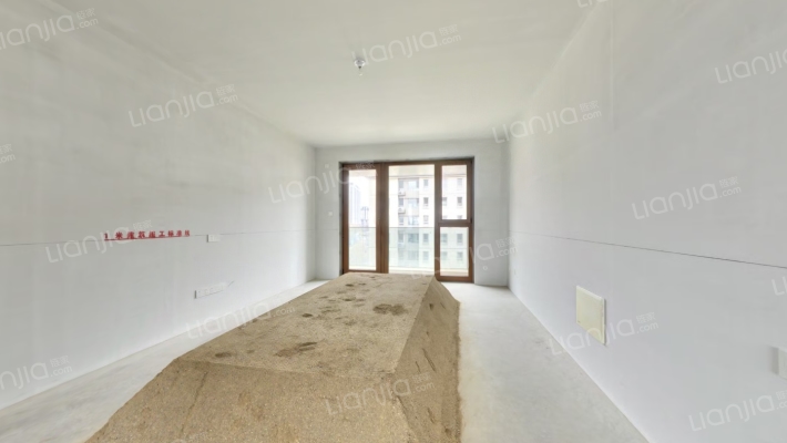 伟峰东域掬月府二手房实景图