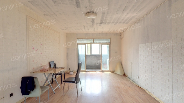 盛泰名邸二手房实景图