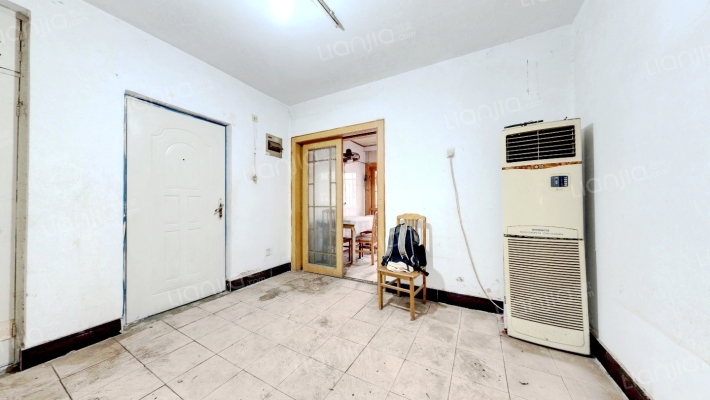 小山子新村二手房实景图