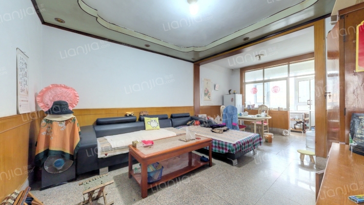 薛家岛医院家属楼二手房实景图