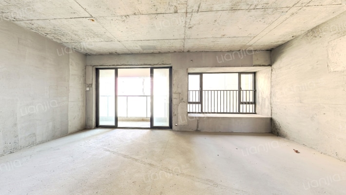 中洲半岛城邦四期二手房实景图