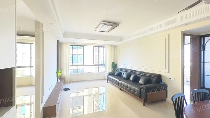 翡翠园二手房实景图