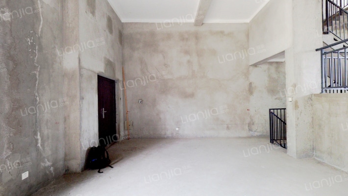 金色荣湾二手房实景图