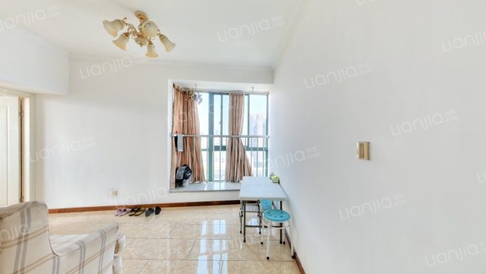 现代印象广场二手房实景图