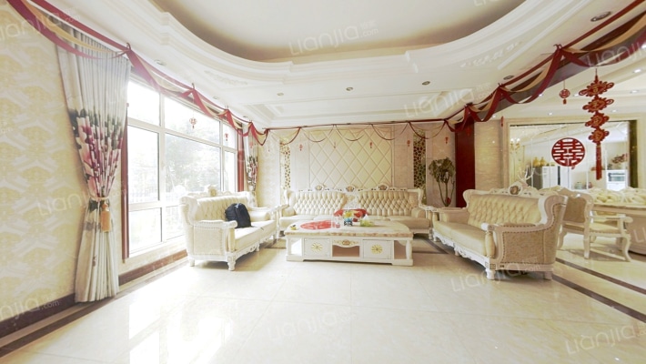 瑞境皇冠水岸二手房实景图