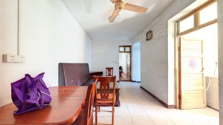 前进路小区二手房实景图