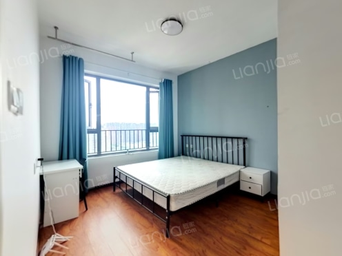 合租·金隅上城郡 6居室 东南卧