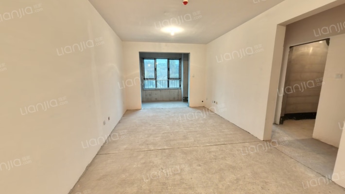 绿城中正诚园二手房实景图