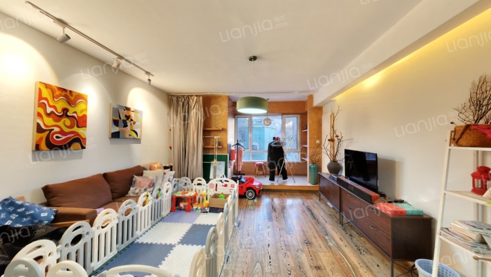 顶秀美泉小镇C区二手房实景图