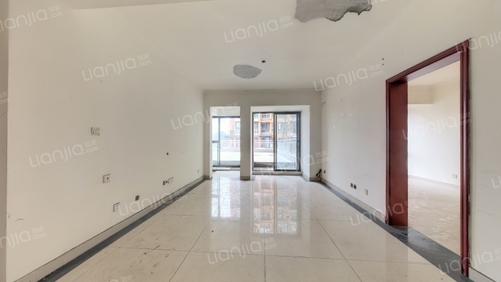 都江华府二手房实景图