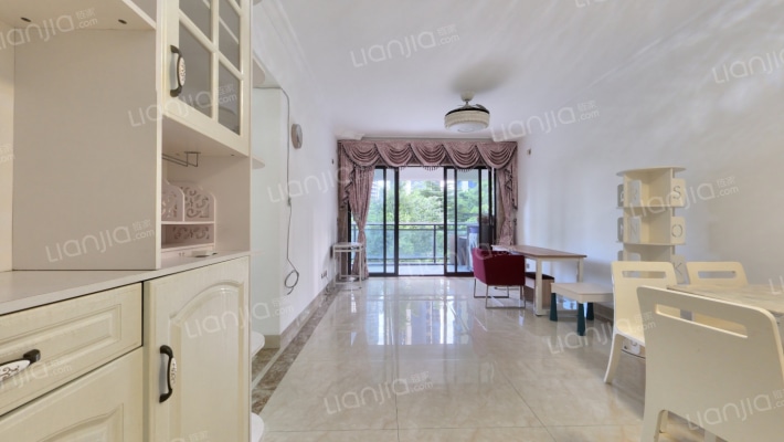 睿智华庭二手房实景图