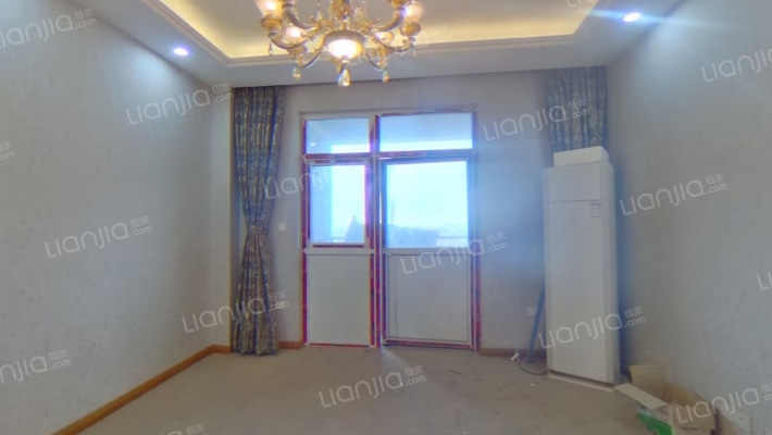 玫瑰时代广场二手房实景图