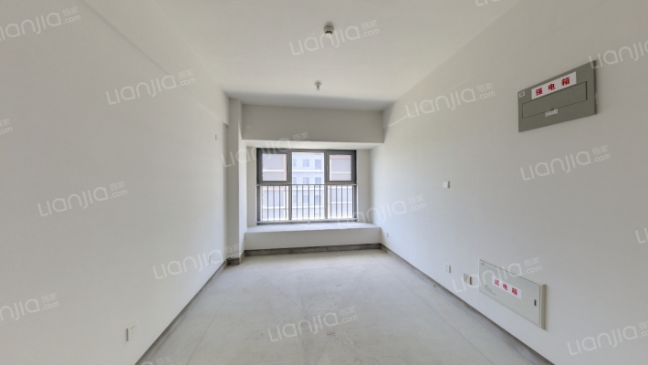 鲁能领秀公馆三区（A地块）二手房实景图