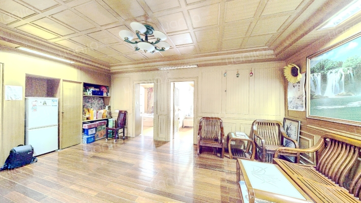 育秀一区二手房实景图