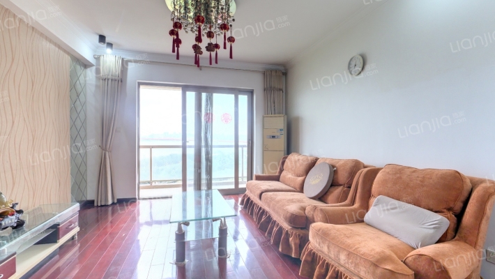 世茂锦绣长江一期二手房实景图