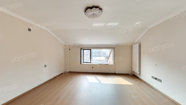 革新里二手房实景图