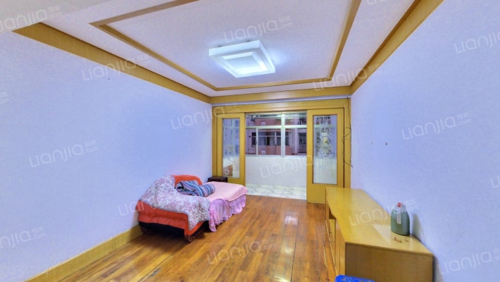 经济适用住房花园浜小区二手房实景图
